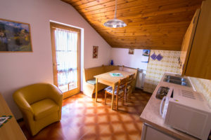 Casa-Genziana-appartamenti-in-affitto-vacanze-sappada-45-300x200